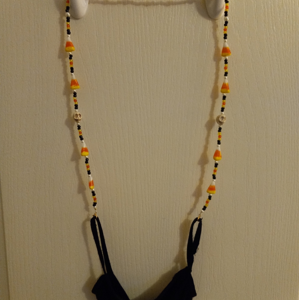 Halloween Mask Chain (Mask Not Included)